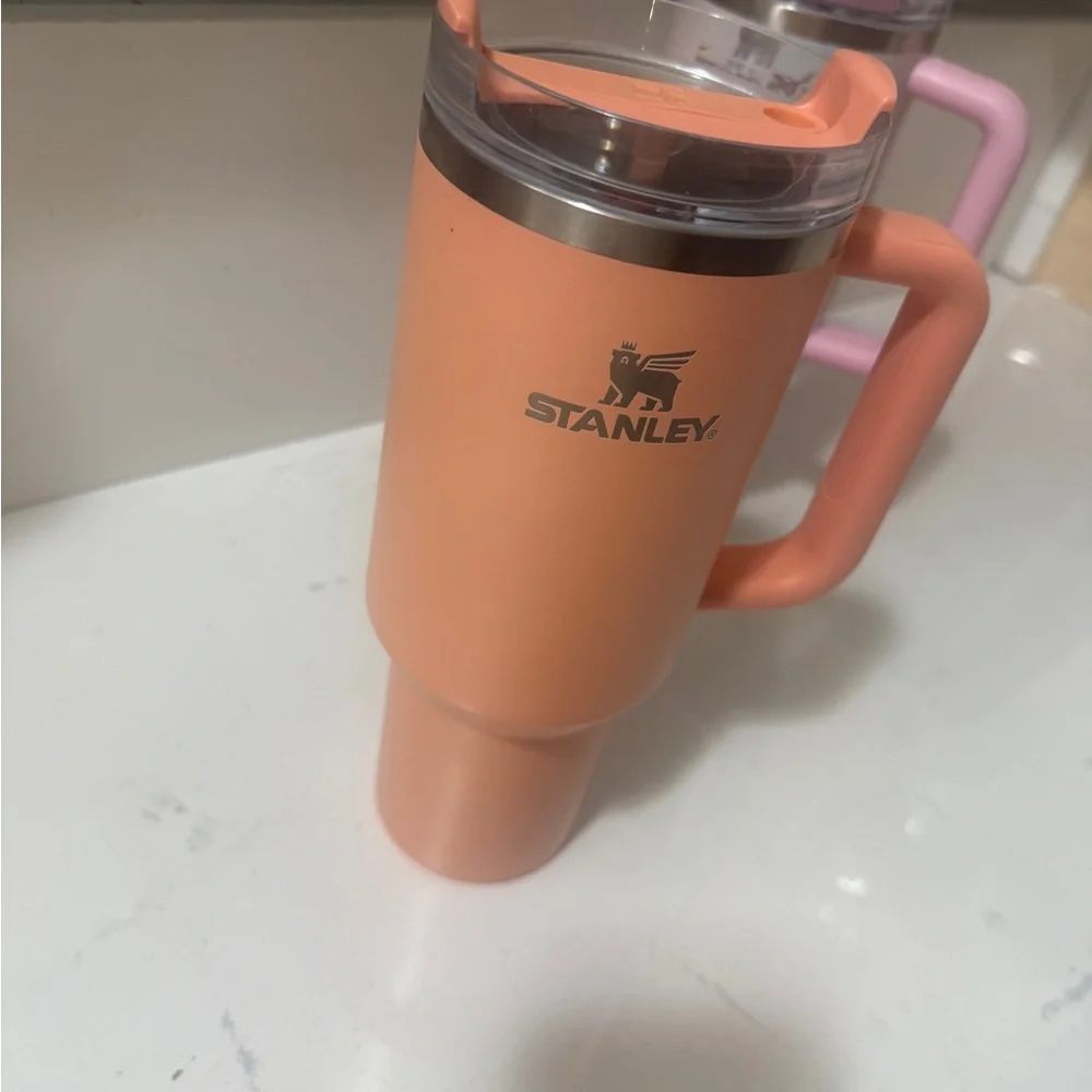 Stanley Coral Orange Insulated Travel Mug with Handle - Picture 5 of 12